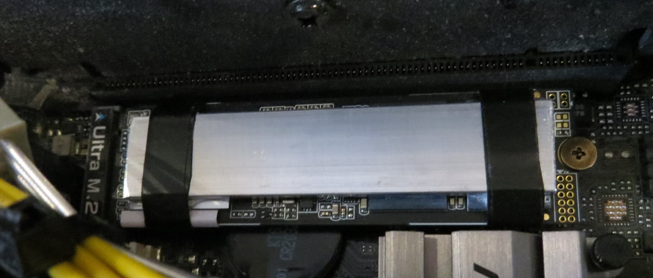 Радиатор на SSD диске SX8200 Pro M.2 2280 PCIe