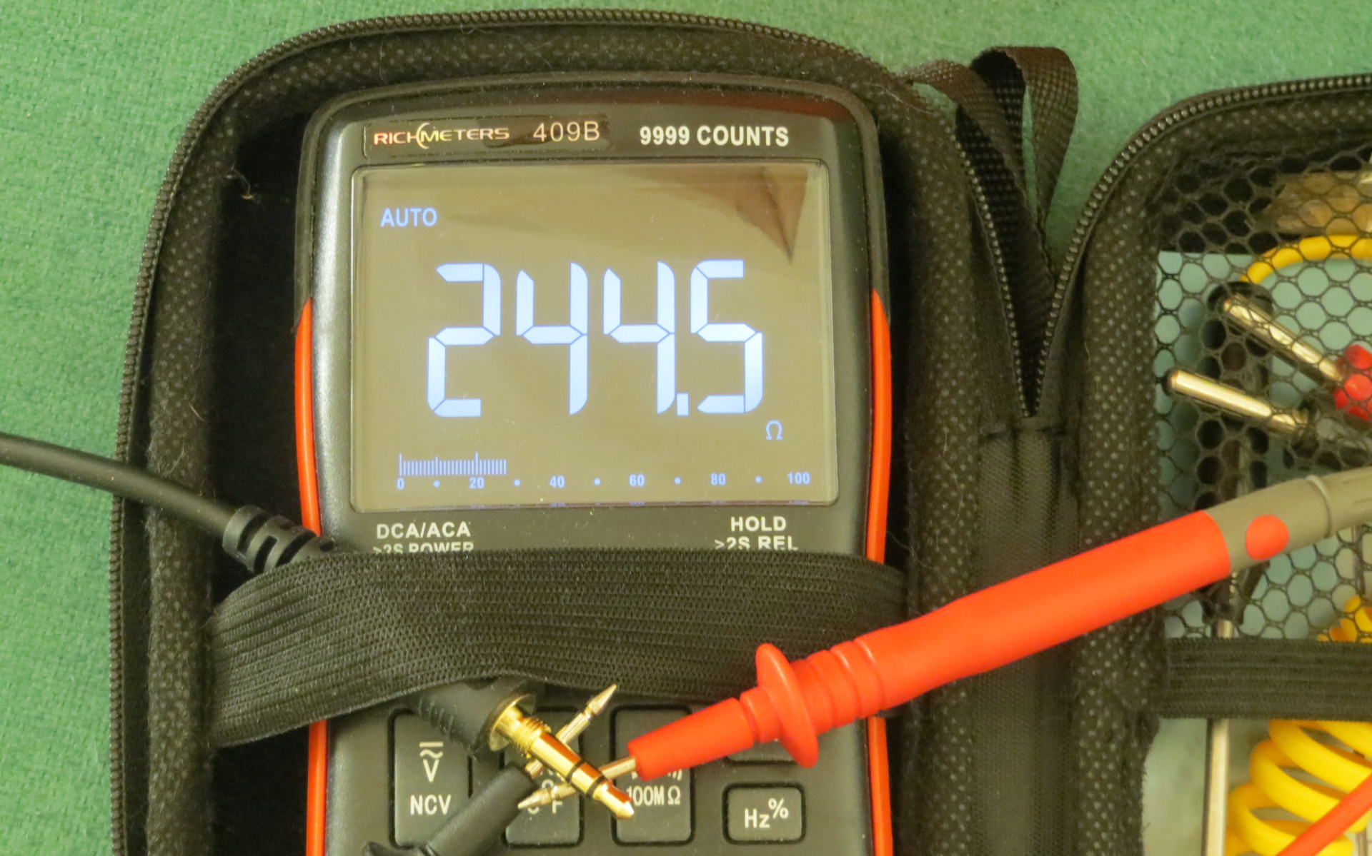 Измерение сопротивления омметром Beyerdynamic DT 770 PRO 250 Ohm