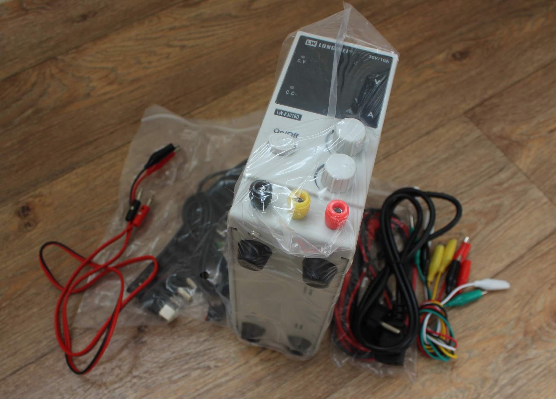 Лабораторный блок питания Longwei LW-K3010D